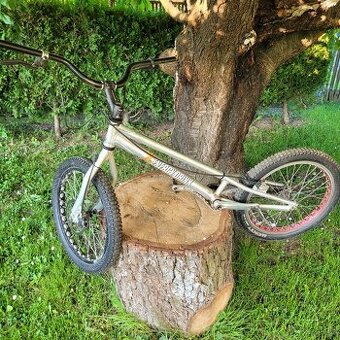 Trialové kolo 20 - 1