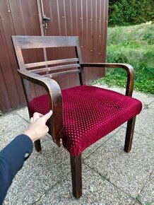 Starožitné křeslo k lehké renovaci - 1