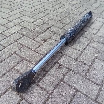 Hydraulický válec