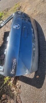Škoda octavia 3 kombi víko kufru.