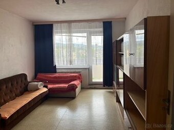 Nábytek a sedací souprava za odvoz
