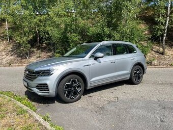 VW touareg 3.0 V6 210kw maximalni vybava