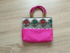 Minikabelka z Indie