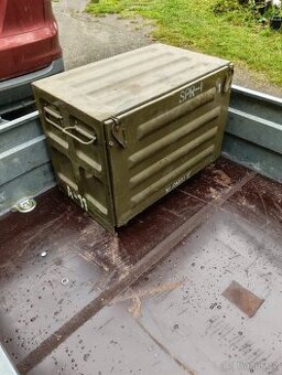 🪖 Originální vojenský muniční kufr – kovový box