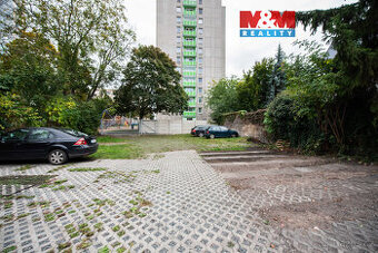 Pronájem parkovacího stání v centru Pardubic, ul. Hronovická