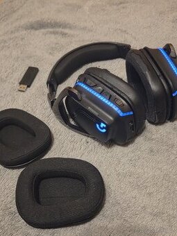 Herní bezdrátová sluchátka Logitech G935