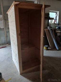 Latrina suche wc, kadibudka