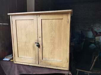 Dílenská skříňka