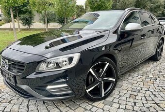 VOLVO V60 2.0D3 R-DESIGN-5VÁLCE-AUTOMAT-KUŽE-NAVI-VYHŘEV
