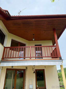 Dřevěné dubové zábradlí