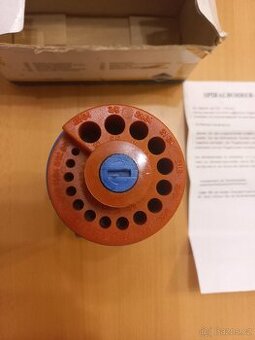 Prodám brusku přípravek na broušení vrtáků, ostřič vrtáků.