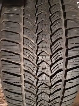 Prodám Sadu pneu 225/45/19 Zimni