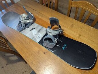 Dětský snowboard 142 cm