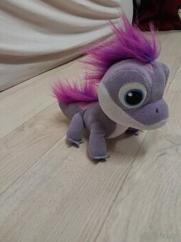 Plyšová ještěrka z Frozen 2