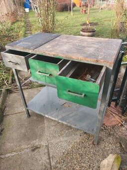 Pracovní stůl ponk