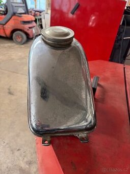 Nádrž ČZ předválečná