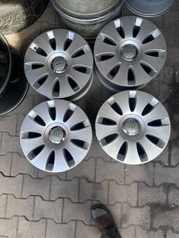 Sada alu disků Audi A3 R16 - kompletní s krytkami