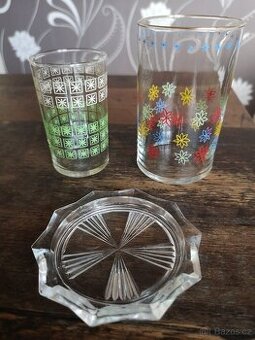 Retro skleničky, podtácek