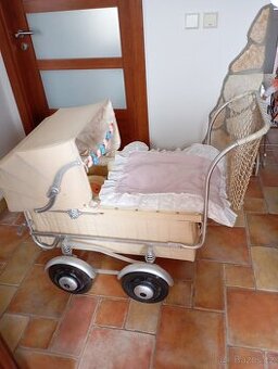 Retro kočárek  na dítě