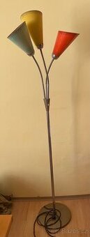 Retro stojací lampa