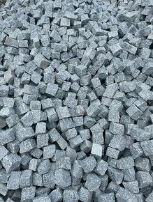 dlažba žulová - žulové kostky, žulové bloky - obrubníky