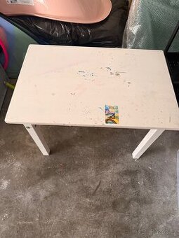 Židlicky a stůl pro děti/ za odvoz