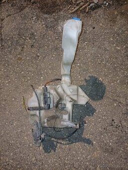 Nádrž ostřikovače Xenon VW Passat Škoda Superb