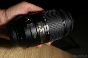 Nikon AF-S Nikkor 55-300mm f/4,5-5,6  DX G ED VR