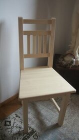 prodej masivních dřevěných  židlí
