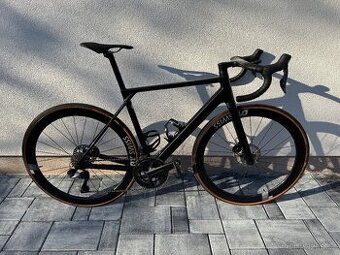 Canyon Ultimate CF SLX 8 Di2, vel M