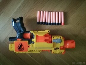 NERF N-STRIKE na tužkové baterie