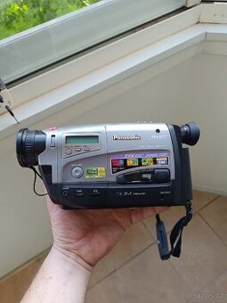 Prodám kameru zn. PANASONIC NV- RX67EG