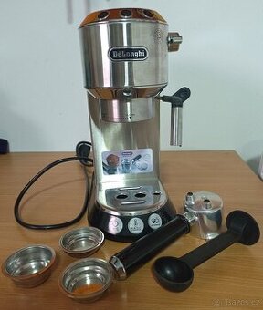 Pákový kávovar DeLonghi