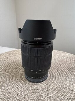 SONY FE 28-70 mm f/3,5-5,6 OSS