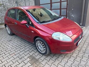 Fiat grande 1,2 na díly koroze spodní části
