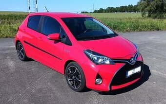 Toyota Yaris hybrid, rv 2015