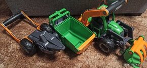 Polesie lesní traktor
