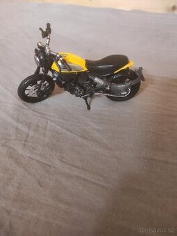 Vzácný model motorky