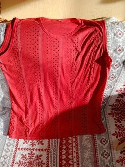 Triko,halenka červená,čené puntiky 2XL bavlna 150kc