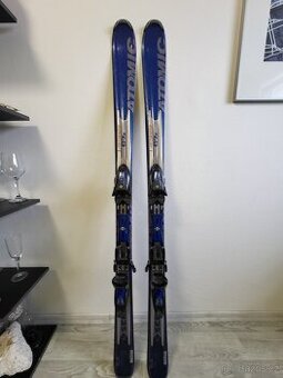 Lyže Atomic C7.2 + hůlky - 1