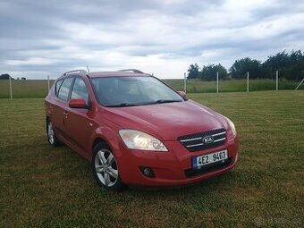 Kia ceed 1.6 benzín 91kw 2011