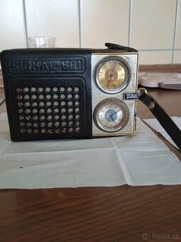 Retro sovětské tranzistorové radio Signal 601