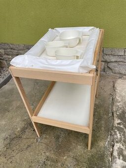 Přebalovací pult Ikea