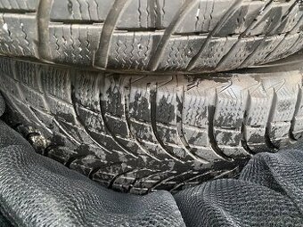 Zimní pneu 215/70/R16 Michelin - 1