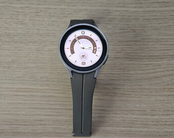 Samsung Galaxy Watch5 Pro - Šedé