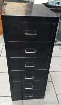 Plechová skřínka 410x280x675 - 1