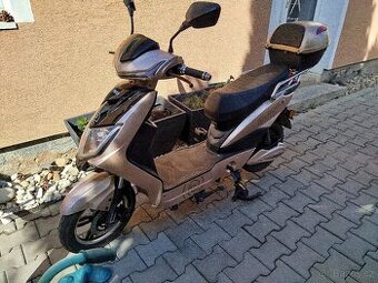 E Fichtl - odblokovaný na max 43km/h
