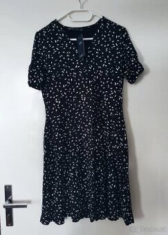 Černé letní šaty Marks&Spencer vel. 38