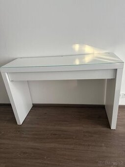 Toaletní stolek zn. IKEA Malm