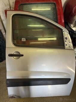 Citroen Jumpy 2008 pouze zadní dveře komplet a pravé přední